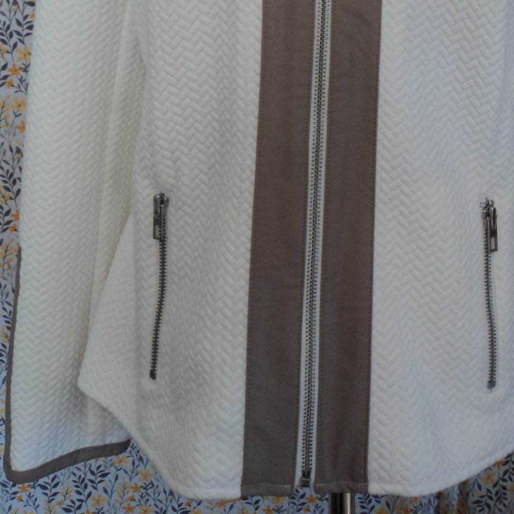 Moto Jacket - Picture 5 of 9